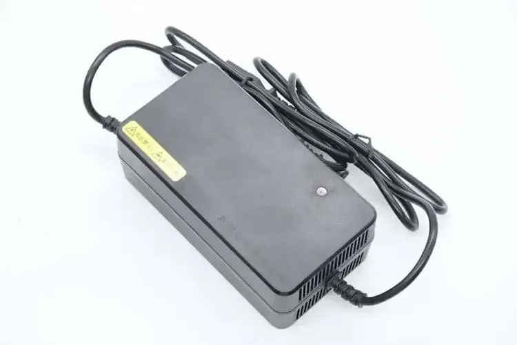 電動車充電器2.png